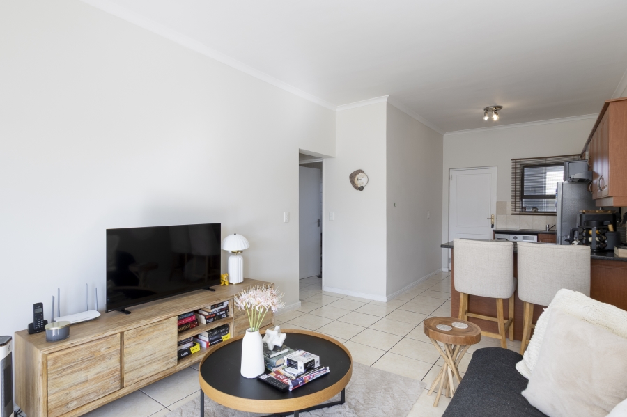 To Let 2 Bedroom Property for Rent in Heritage Park Western Cape